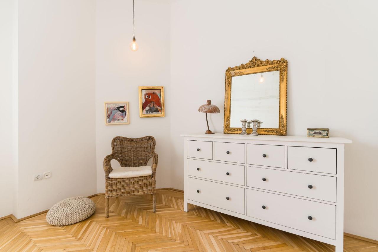 Klauzal Apartment W/3 Bedrooms, French Balcony Budapest Eksteriør bilde