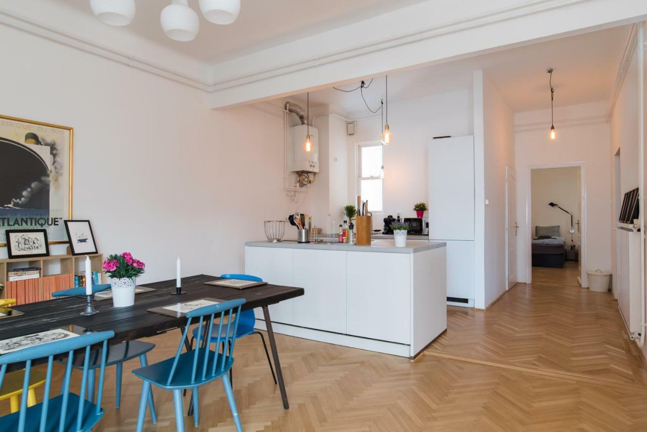 Klauzal Apartment W/3 Bedrooms, French Balcony Budapest Eksteriør bilde