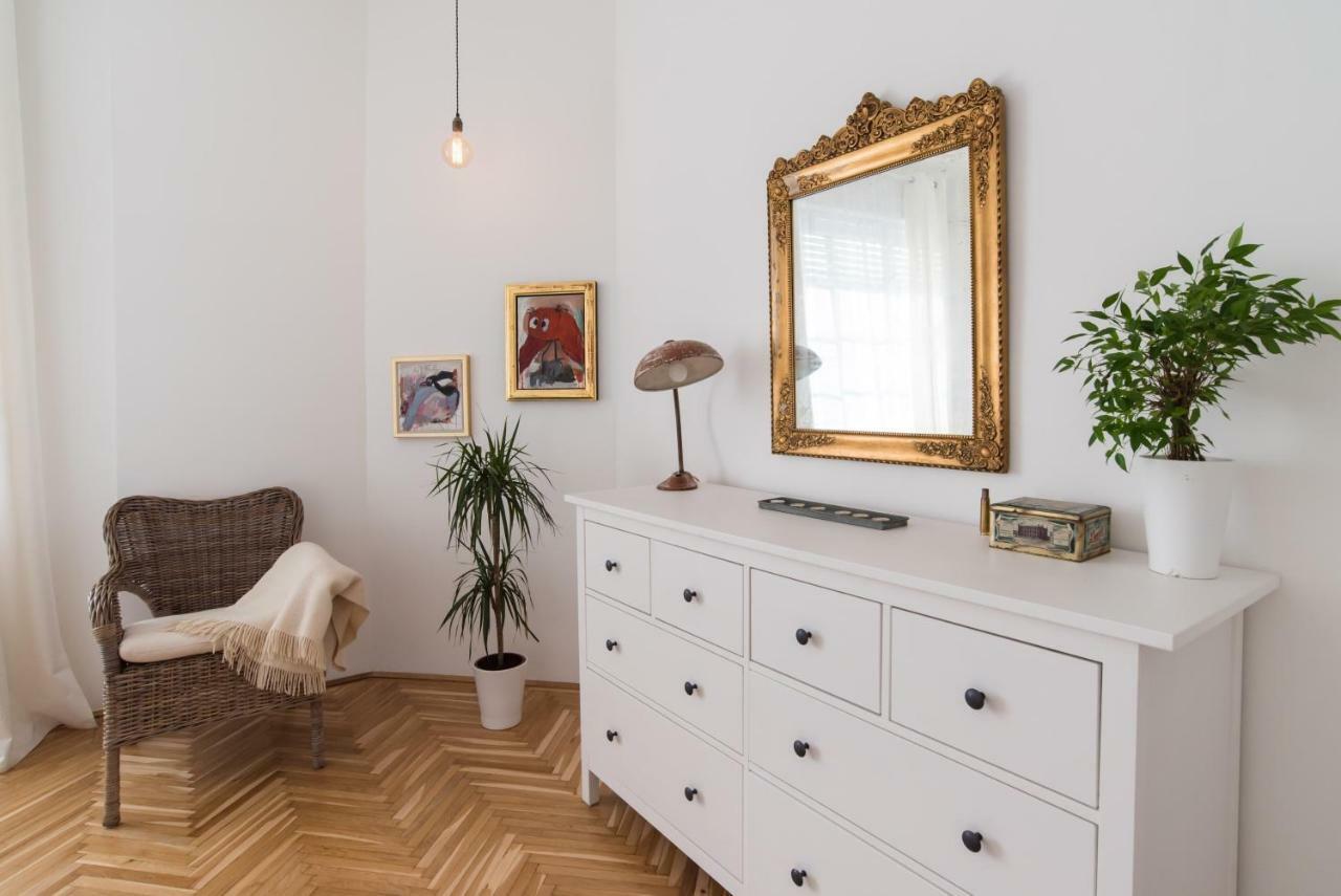 Klauzal Apartment W/3 Bedrooms, French Balcony Budapest Eksteriør bilde