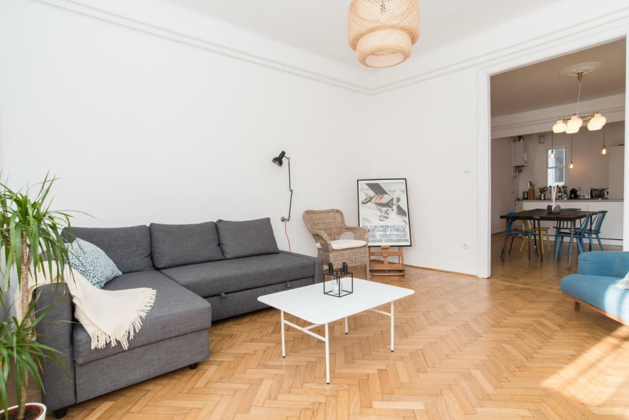 Klauzal Apartment W/3 Bedrooms, French Balcony Budapest Eksteriør bilde